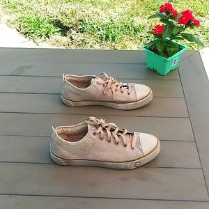 UGG Australia Evera Sneakers